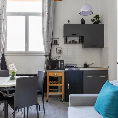En Centre A 10 Mn A Pied De La Gare Apartment